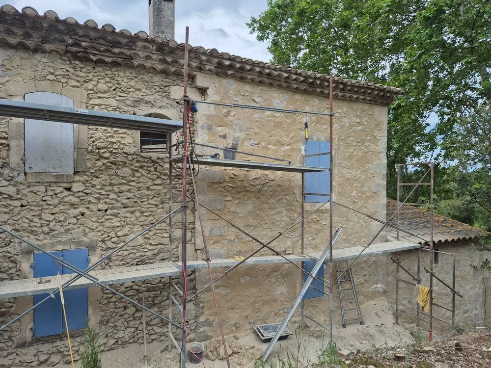 Façade ancienne et en pierres apparentes (7)