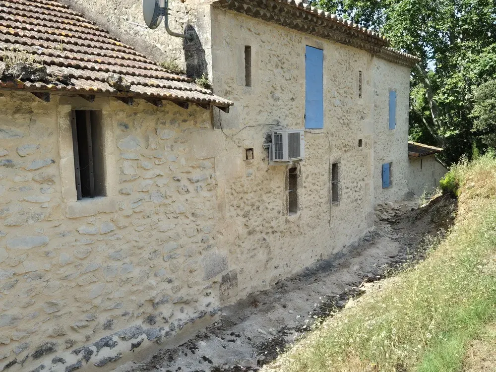 Façade ancienne et en pierres apparentes (11)